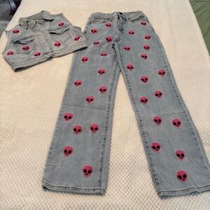 AKIRA Light Blue Denim Jeans with White Label and Matching Jean Vest